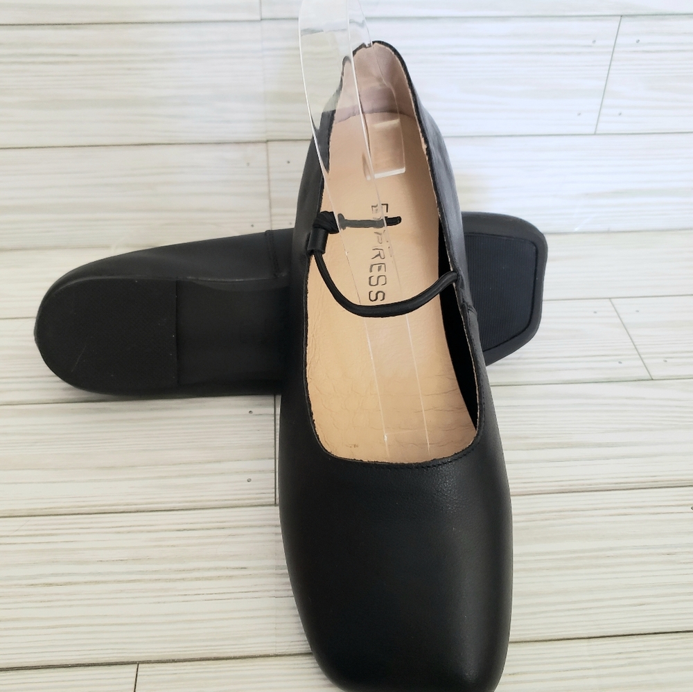 Empress Australia "The Square Toe" Mary Jane Flat, Le… Gem